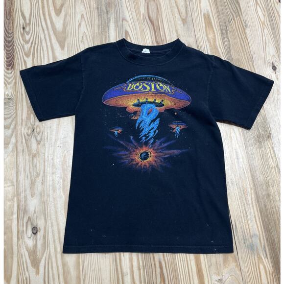 Vintage 2004 Boston Rock Band T-Shirt Tee - Adult Size Small - Picture 1 of 3